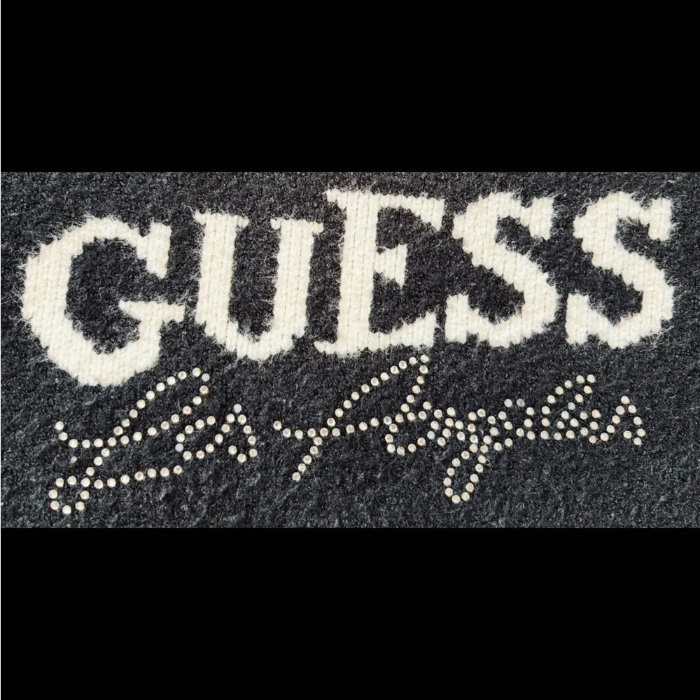 GUESS Black and White All Over Logo Crewneck Women’s Sweater Size Small - Picture 4 of 8